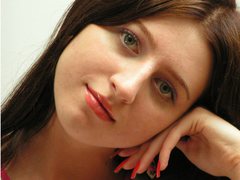 Gasminka - female with brown hair webcam at ImLive