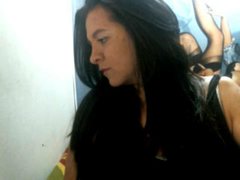 gabrielacastro - female with brown hair and  big tits webcam at ImLive