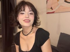 GeorginaToyss - female with brown hair webcam at ImLive