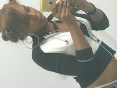 gemsly - blond shemale webcam at ImLive