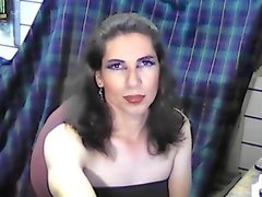 Gianina_cd - shemale with brown hair webcam at ImLive