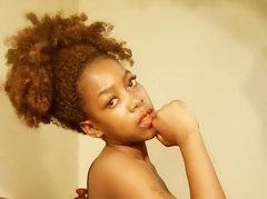 AmandaRomance - female with black hair and  big tits webcam at LiveJasmin