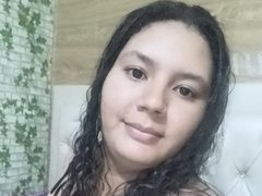 girlwatmoon286 - female webcam at ImLive