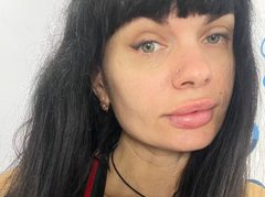 EffectGloria - female with brown hair and  big tits webcam at xLoveCam