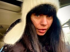 EffectGloria - female with brown hair and  big tits webcam at xLoveCam