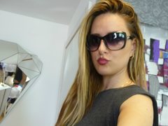 GoddessJolie - blond female webcam at ImLive