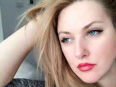 GoddessJolie - blond female webcam at ImLive