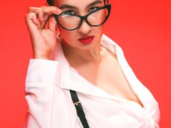 GoddessSophie69 - female with brown hair and  big tits webcam at xLoveCam