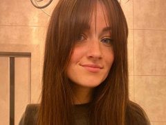 GoldenCrystal - female webcam at ImLive