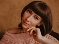 GoodGlamorGirl - female with brown hair and  small tits webcam at xLoveCam