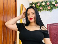 GraceBluel - female with brown hair and  big tits webcam at ImLive