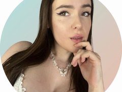 HaleyGarcia - female with black hair and  big tits webcam at ImLive