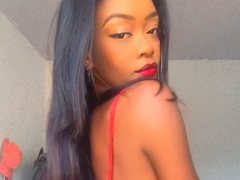 HannaBennett - female with black hair and  small tits webcam at ImLive