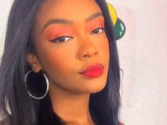 HannaBennett - female with black hair and  small tits webcam at ImLive