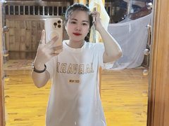 hainhi - female webcam at ImLive