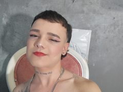 Valery_Halls - shemale with black hair webcam at ImLive