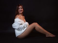 Helen_Paris - female with red hair and  big tits webcam at ImLive