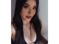 HotFreya - female webcam at ImLive