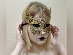 HotSisterAmmy - blond female webcam at ImLive