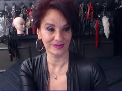 FlirtyMature - female with brown hair and  big tits webcam at LiveJasmin