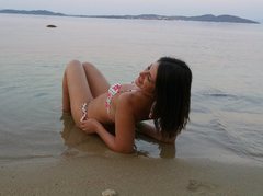 IsabelleNoir - female with brown hair webcam at ImLive