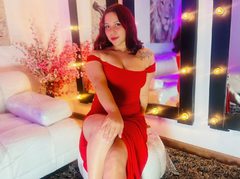 IvyBronw - female with black hair and  big tits webcam at LiveJasmin