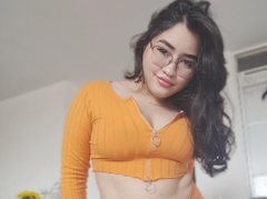 JackyBell69 - female with brown hair and  big tits webcam at ImLive