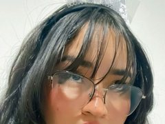 JackyBell69 - female with brown hair and  big tits webcam at ImLive