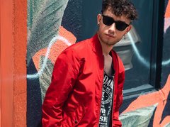 JakeGrantx - male webcam at ImLive