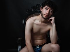 JakeGrantx - male webcam at ImLive