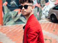 JakeGrantx - male webcam at ImLive