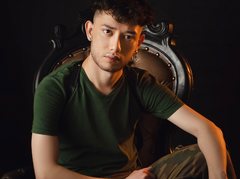 JakeGrantx - male webcam at ImLive