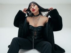 ValleryBlake - female with black hair and  big tits webcam at xLoveCam
