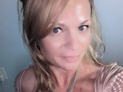 jazmin9emini9 from ImLive