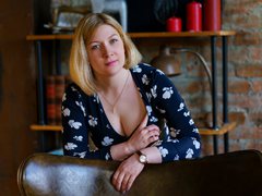 JessicaBright - blond female with  small tits webcam at ImLive