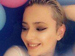 JessieSoulx - blond female webcam at ImLive