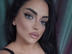 JessyNoir - female with black hair and  big tits webcam at ImLive