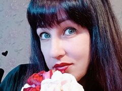 JillSilvies - female with red hair and  big tits webcam at xLoveCam