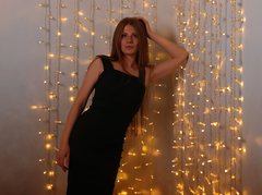 JinnaGreat - female with brown hair and  small tits webcam at ImLive