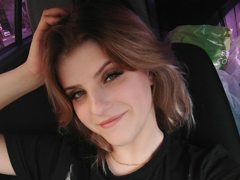 JoOlson - female webcam at xLoveCam