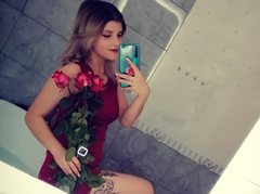 JoOlson - female webcam at xLoveCam