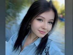 GinnyDewan from LiveJasmin