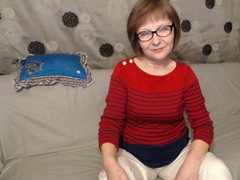 johnny1256378 - female with brown hair webcam at ImLive