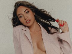 JulianaXXX - female with black hair and  small tits webcam at ImLive