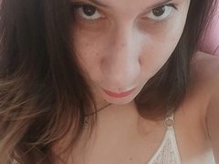 JulieBoop4 from ImLive