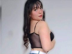 JulieSweetss from ImLive