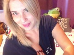 JustKarina - blond female with  big tits webcam at ImLive