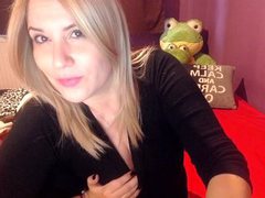 JustKarina - blond female with  big tits webcam at ImLive