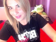 JustKarina - blond female with  big tits webcam at ImLive