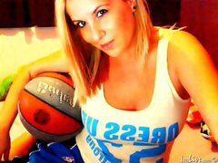 JustKarina from ImLive